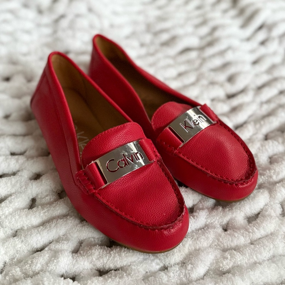 CALVIN KLEIN 11 Lillia Red Faux Leather Loafers • Driving Moccasins Shoes - Picture 2 of 9